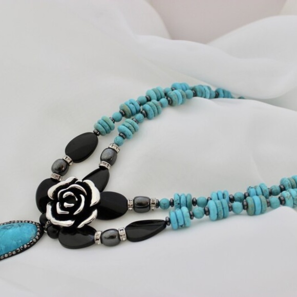 Pendants Multi Strand Necklace - Picture 8 of 9